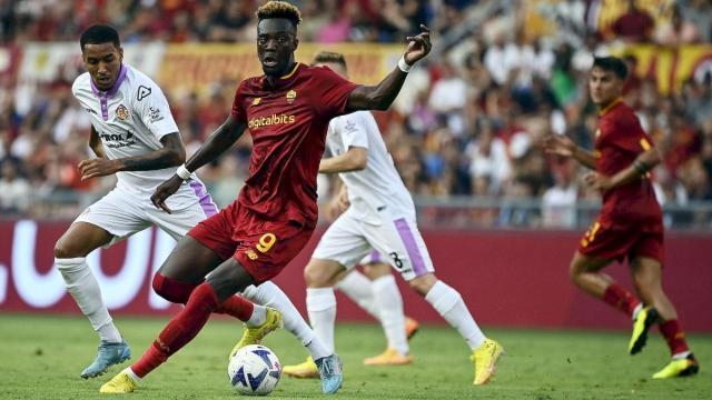 AS-Roma-dominate-Cremonese-by-a-short-header.jpg